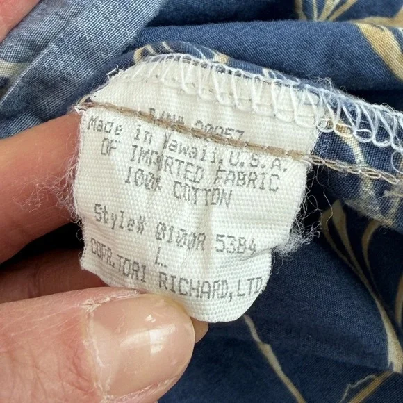 Tori Richard Hawaiian PopOver Shirt in Blue Reverse Print Men Large Blue Floral - Picture 6 of 7